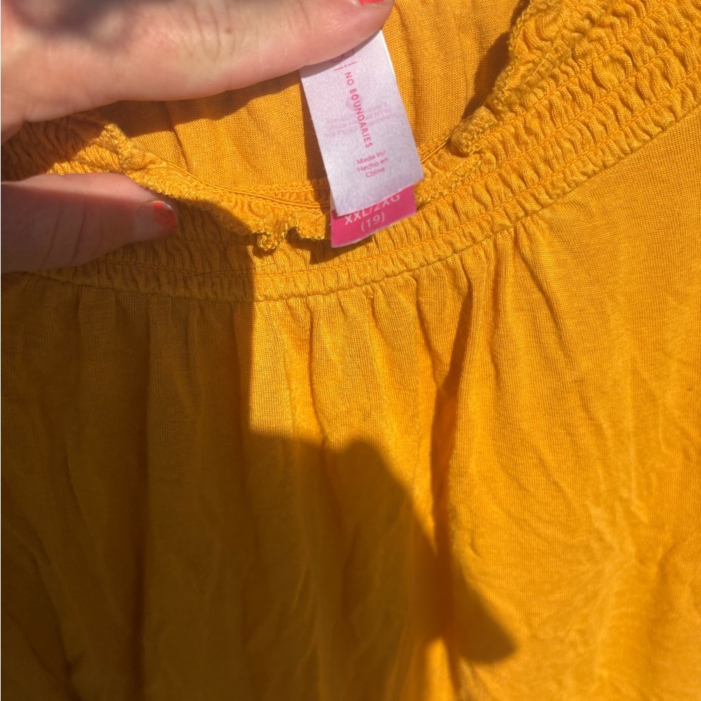 Blouse with option for shoulder sleeves - Picture 4 of 4